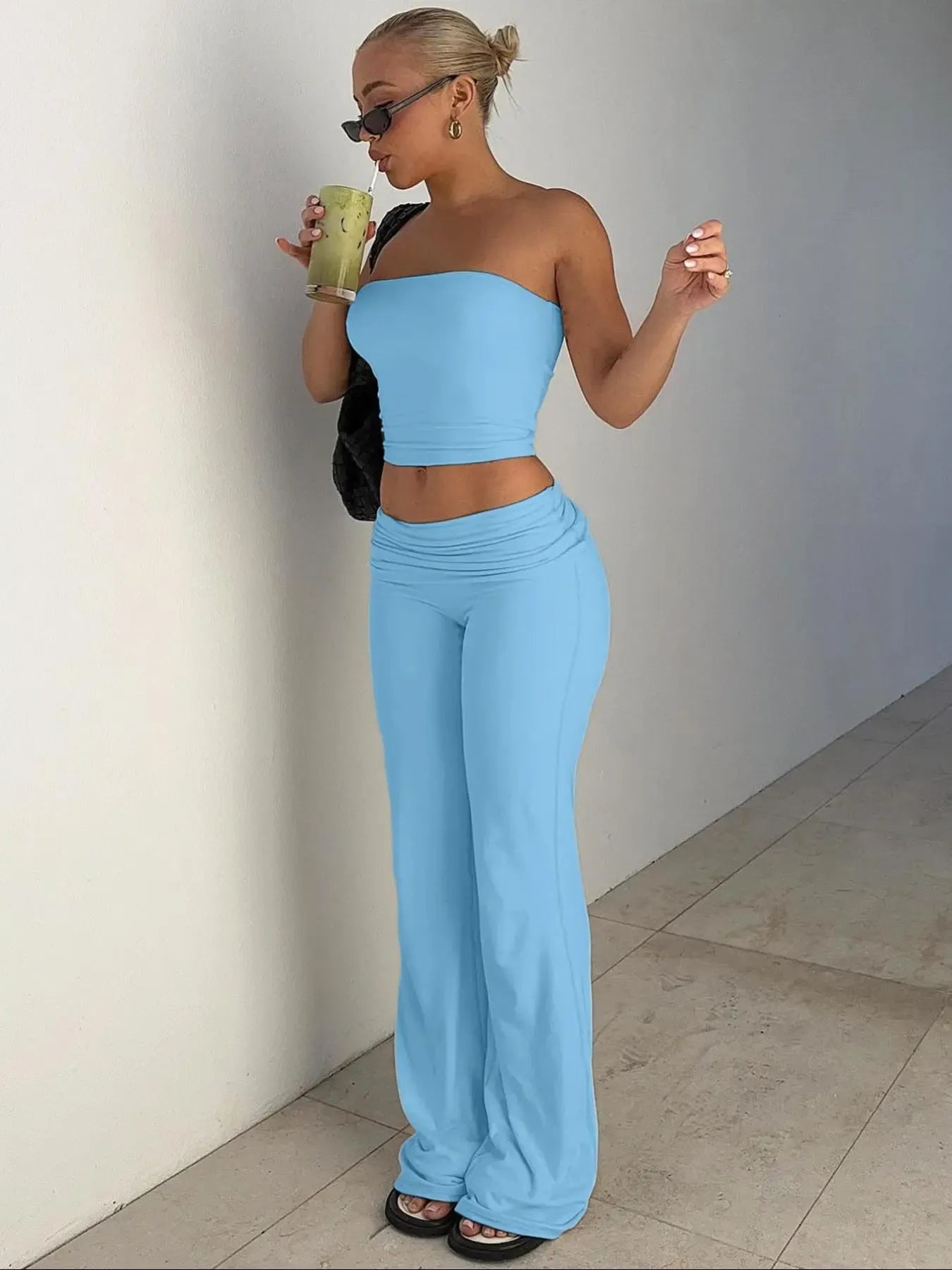 Two-Piece Set Women's Solid Basic Crop Strapless Fitted Tube Top & Foldover Waist Flare Leg Pants, Everyday Casual Fashion Cozy Fabric Outfits for Daily Outdoor Wear, Ladies Clothes for Summer