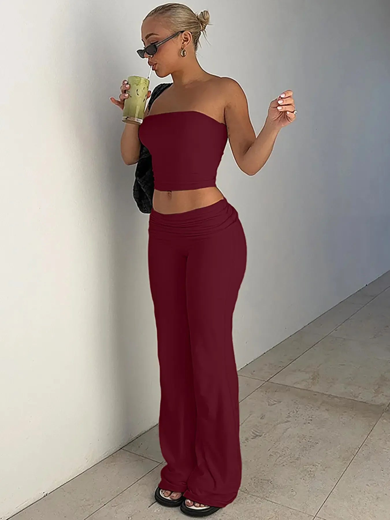 Two-Piece Set Women's Solid Basic Crop Strapless Fitted Tube Top & Foldover Waist Flare Leg Pants, Everyday Casual Fashion Cozy Fabric Outfits for Daily Outdoor Wear, Ladies Clothes for Summer