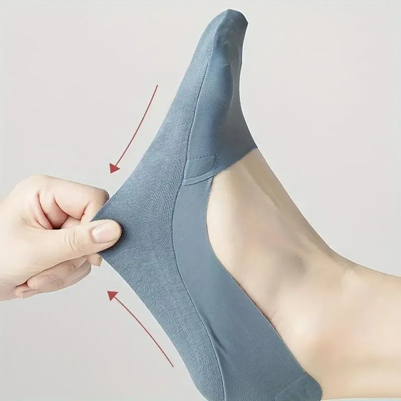 10 Pairs of Women's Invisible Socks - Comfortable, breathable, and sweat-wicking ankle socks with cushioned soles and silicone anti-slip design for enhanced traction and stability. The perfect choice for casual outfits.